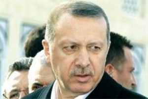 Başbakan 29 Ekim'de y&uuml;r&uuml;yecek olanlara cevap verdi