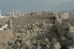 Bin 400 yıl &ouml;nceki depremin izlerine ulaştılar