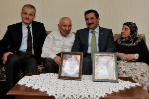 Başkan ak, huzurevi sakinlerini yalnız bırakmadı