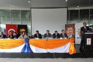 "T&uuml;rkiye ekonomisi tarih yazıyor"