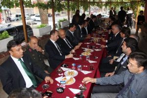 Nazilli'de bayramlaşma duygulu anlara sahne oldu
