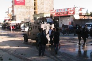 BDP mitingi sonrası olaylar &ccedil;ıktı