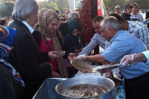 Sultanahmet Meydanı'nda ciğer izdihamı