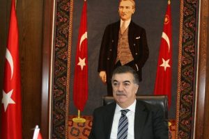 "Cumhuriyet  yeniden doğmanın tarihidir"