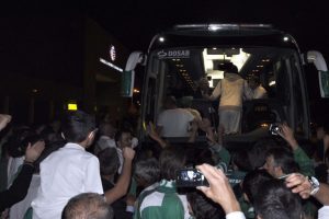 Bursaspor'a coşkulu karşılama