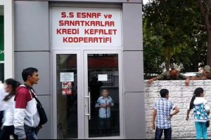 İş hanında mahsur kaldı
