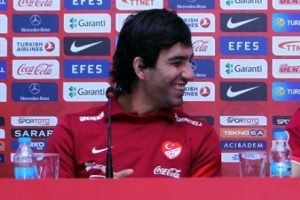 Arda Turan'dan Galatasaray a&ccedil;ıklaması