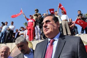 &Ouml;zcan'dan kutlama yasağına eleştiri