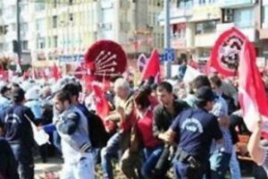 Bu bayram devlet biber gazı ikram etti!