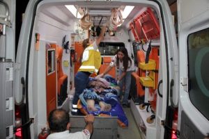 Nazilli'de trafik kazası; 1 &ouml;l&uuml;, 1 yaralı