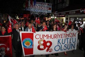 Ordu'da fener alayı y&uuml;r&uuml;y&uuml;ş&uuml; ger&ccedil;ekleşti