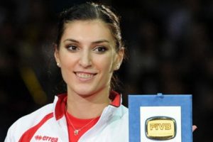 Voleybolu Neslihan ile &ouml;ğrenmek