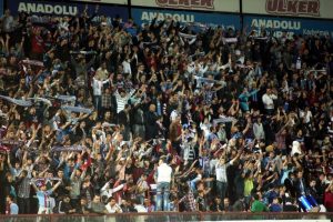 Trabzonspor taraftarı k&ouml;t&uuml; sınav veriyor
