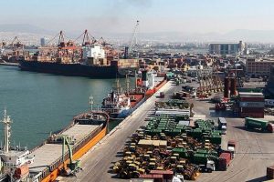 İhracat arttı, dış ticaret a&ccedil;ığı azaldı