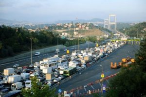 Otoyol ve k&ouml;pr&uuml;ler i&ccedil;in 3 teklif