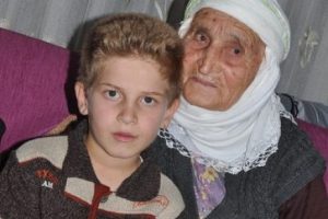 48 torunu, 59 torununun &ccedil;ocuğu var!