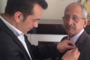 Kılı&ccedil;daroğlu'nun benzeri AK Parti'ye &uuml;ye oldu