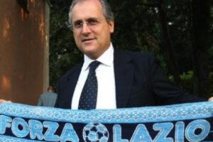 Lazio Zarate'ye alıcı arıyor