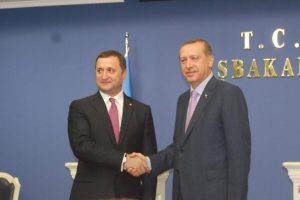 "T&uuml;rkiye gibi bir ortağımız olunca biz şeref duyuyoruz"