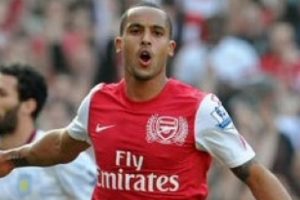 Kırmızılar Walcott i&ccedil;in pusuda bekliyor