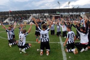 Aydınspor 1923 Bursa Nil&uuml;ferspor'u ağırlıyor
