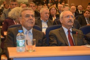 "Dış politikada kavgalı olmadığımız kimse kalmadı"
