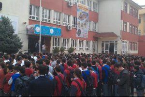 &Ouml;ğrenciler kızılay haftasını kutladı
