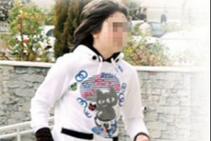 &Ouml;nce tecav&uuml;z ardından adliyede dayak!