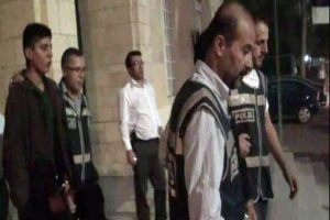 Tarsus'ta 3 g&ouml;sterici tutuklandı