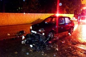 Motosiklet ile otomobil &ccedil;arpıştı: 1 yaralı