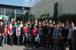 Başbakanın koruma m&uuml;d&uuml;r&uuml;yd&uuml;, &ccedil;ocukların sevgilisi oldu