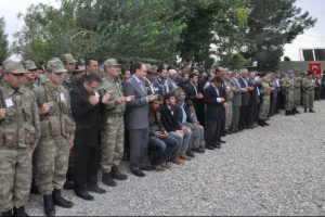 Şırnaklı şehit asker toprağa verildi