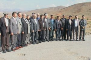 Vali Şahin k&ouml;y yolunda incelemelerde bulundu