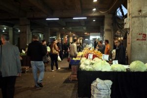 Pazardan vatandaş memnun, esnaf şikayet&ccedil;i