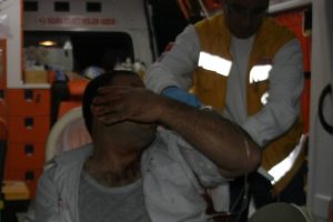 Misafirlikte bacanağı tarafından 5 yerinden bı&ccedil;akladı