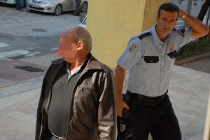 Tabancayla ateş a&ccedil;tığı iddiasıyla g&ouml;zaltına alındı