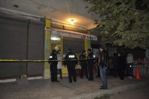 Market&ccedil;inin &ouml;l&uuml;m&uuml; ailesini yasa boğdu
