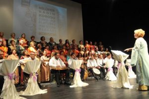 Nil&uuml;fer Kadın Korosu'ndan yeni sezona muhteşem 'merhaba'