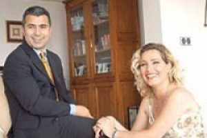 Eşinden dayak yiyen o spiker konuştu