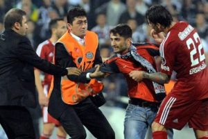 Beşiktaş'tan taraftara su&ccedil; duyurusu!