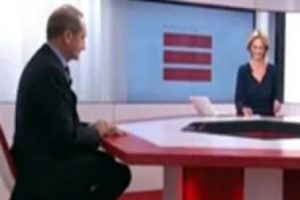 Fransız bakan fena yakalandı