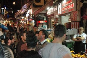 &Ouml;z&uuml;rl&uuml; vatandaşın bı&ccedil;aklı "k&uuml;f&uuml;r" isyanı