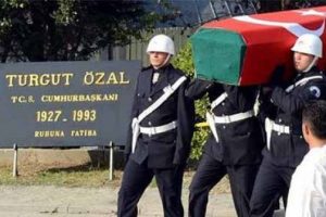&Ouml;zal'ın naaşında a&ccedil;ıklanamayan ayrıntı