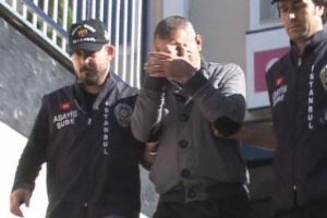 Ayrılmak isteyen sevgilisini &ouml;ld&uuml;rd&uuml;
