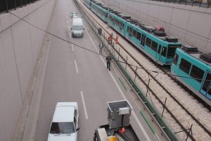 Kopan telefon kablosu metro seferlerini iptal ettirdi