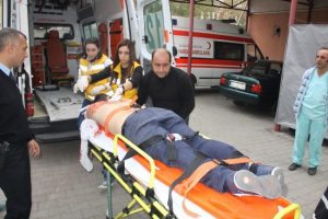 &Ouml;ğrenciler arasında bı&ccedil;aklı kavga