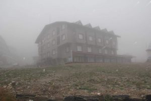 Uludağ' a mevsimin ilk karı yağdı