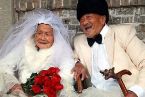 D&uuml;ğ&uuml;n fotoğrafı &ccedil;ektirmek isteyince...