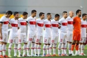 &Uuml;mit Milli takım kadrosu a&ccedil;ıklandı
