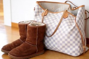Ugg'lar g&ouml;zden d&uuml;şt&uuml;